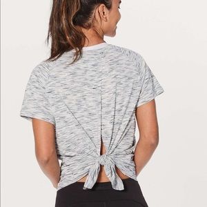 Lululemon tie back crop tee